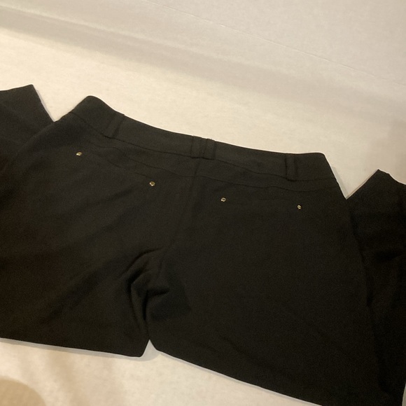 Cache black Capri style bottoms size 6 - Picture 8 of 12